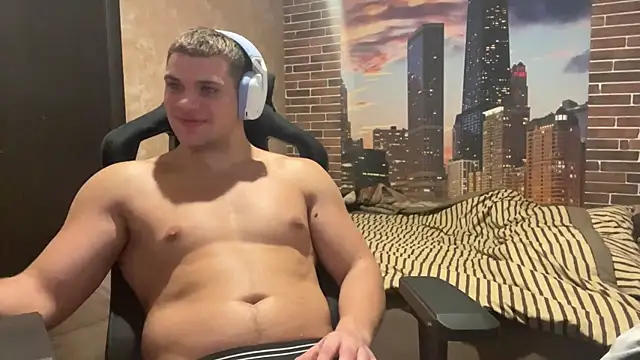 MusclePhantom online show from 10-30-25, 09:15