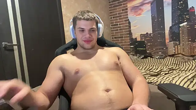 MusclePhantom online show from 11-08-25, 09:24