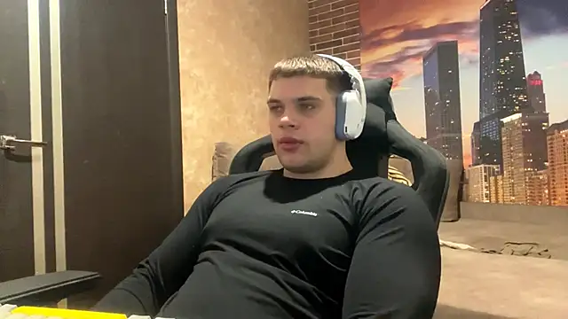 Snapshot of MusclePhantom chatting on 02-16-26, 09:00 MusclePhantom online show from 02-16-26, 09:00