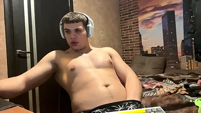 Snapshot of MusclePhantom chatting on 02-25-26, 10:08 MusclePhantom online show from 02-25-26, 10:08