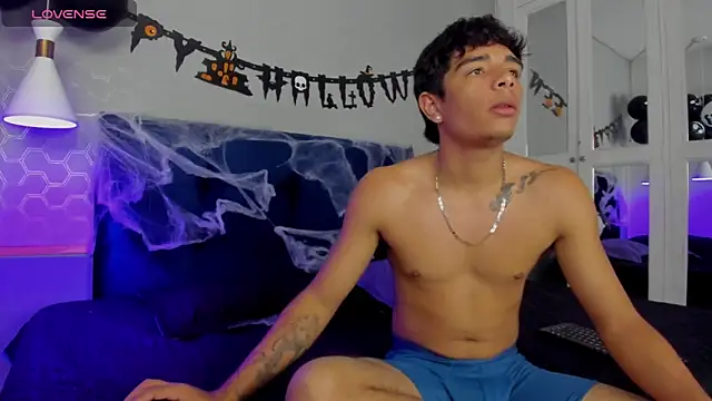 CuteButHarder online show from 10-15-25, 11:54