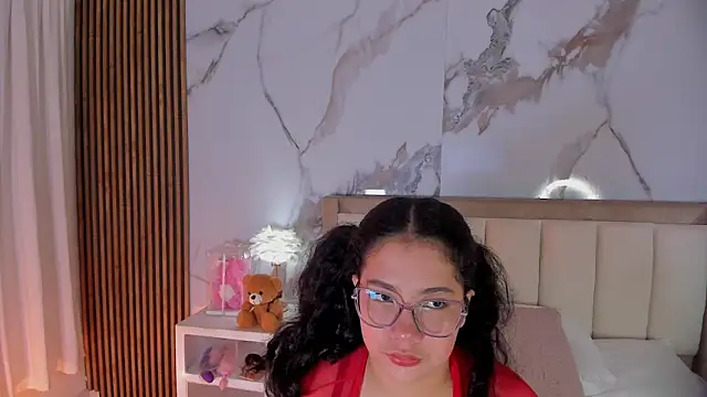 LunaRosse  online show from 07-01-26, 11:45