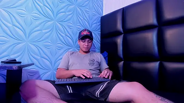 juanmechanic  online show from 12-14-25, 05:35