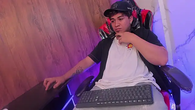 juanmechanic  online show from 03-19-26, 01:15