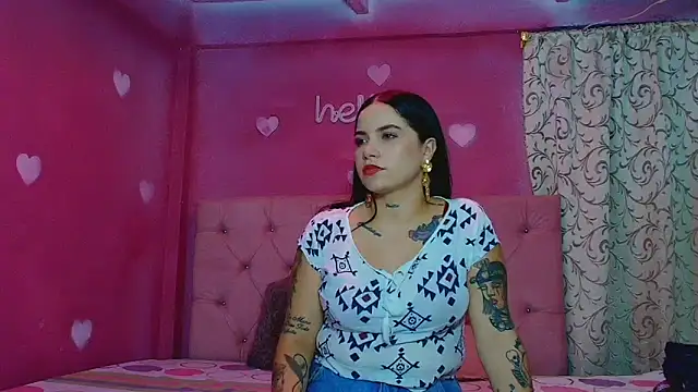 Snapshot of Lali_HOtt chatting on 09-15-25, 04:18 Lali HOtt online show from 09-15-25, 04:18