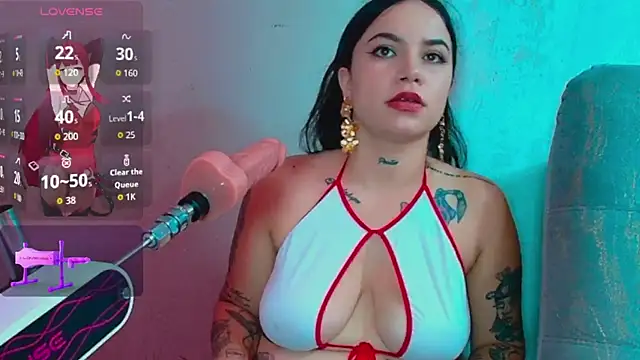 Snapshot of Lali_HOtt chatting on 10-19-25, 07:36 Lali HOtt online show from 10-19-25, 07:36