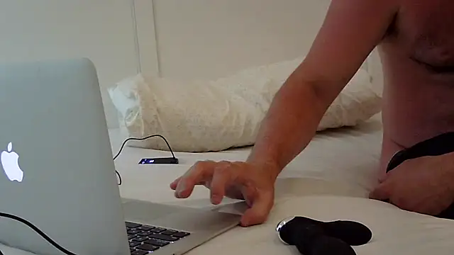 John--a online show from 05-18-26, 09:53