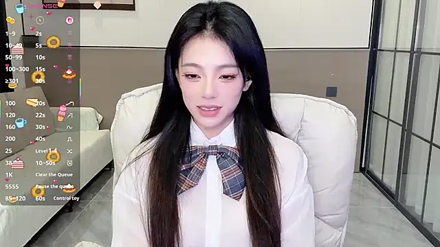 Sandy Uu online show from 09-24-25, 05:55