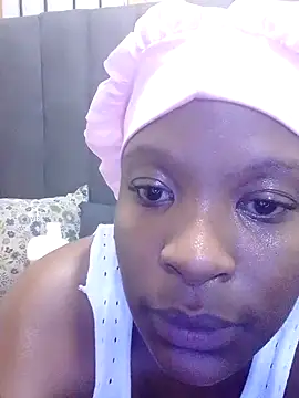 MrsMxx25 online show from 10-20-25, 03:23