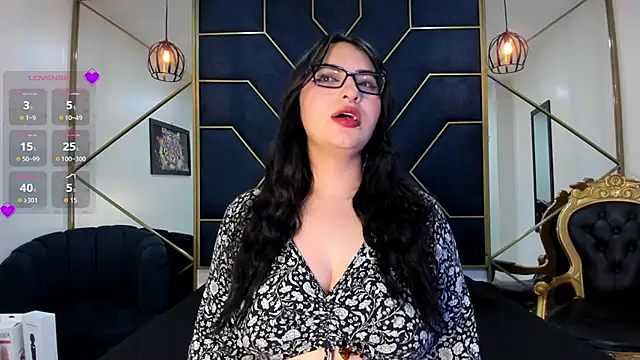 NavannyCattan online show from 11-28-25, 04:04