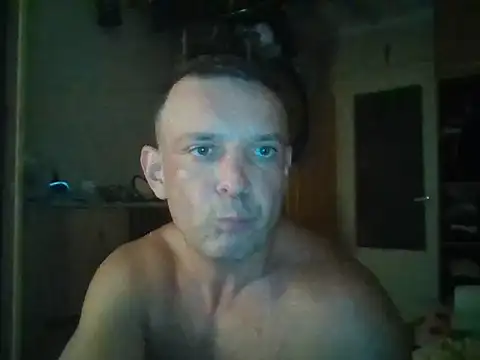 Snapshot of krolik1925 chatting on 07-12-26, 08:00 krolik1925 online show from 07-12-26, 08:00