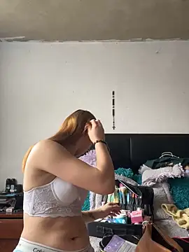 Snapshot of Aria_beauti chatting on 09-18-25, 02:08 Aria beauti online show from 09-18-25, 02:08