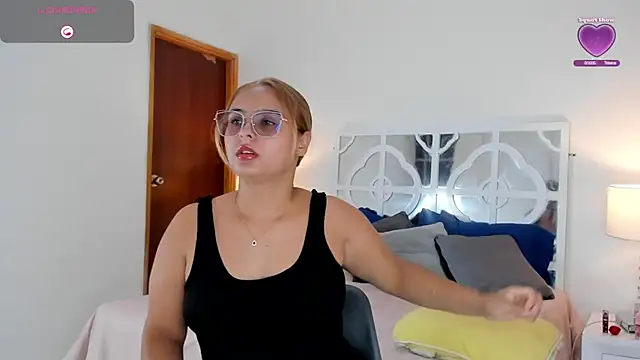 MikaelaStone online show from 09-22-25, 12:40