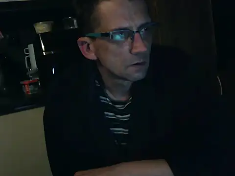 Snapshot of bajka760 chatting on 03-04-26, 12:16 bajka760 online show from 03-04-26, 12:16