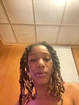 ComotoseKittyn online show from 10-04-25, 03:15