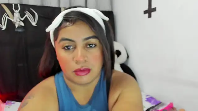 Snapshot of AndreaSweet2 chatting on 10-29-25, 04:53 AndreaSweet2 online show from 10-29-25, 04:53