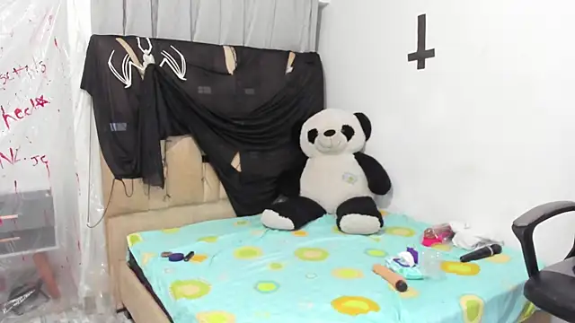 Snapshot of AndreaSweet2 chatting on 10-30-25, 04:52 AndreaSweet2 online show from 10-30-25, 04:52