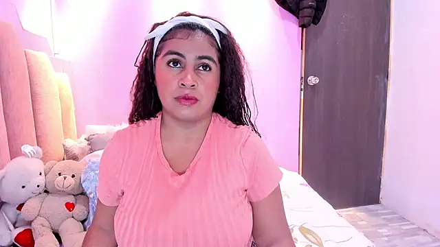 Snapshot of AndreaSweet2 chatting on 11-13-25, 08:08 AndreaSweet2 online show from 11-13-25, 08:08