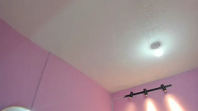 Snapshot of AndreaSweet2 chatting on 11-22-25, 07:35 AndreaSweet2 online show from 11-22-25, 07:35