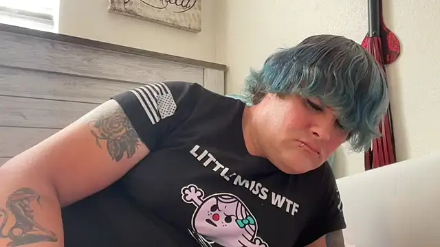 Julietserenity online show from 11-23-25, 09:47