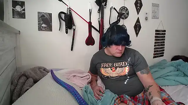 Julietserenity online show from 12-04-25, 07:55