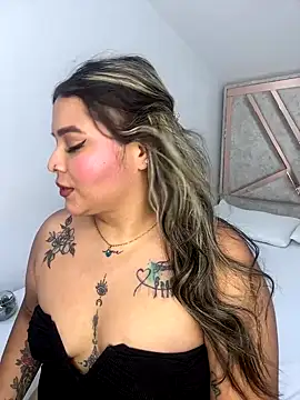 Snapshot of ashley-swift- chatting on 09-25-25, 08:18 ashley-swift- online show from 09-25-25, 08:18