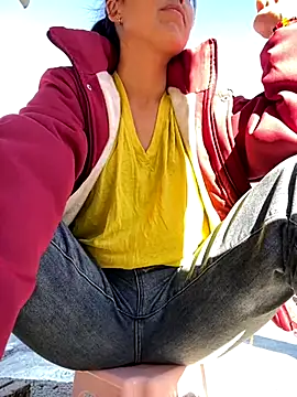 Snapshot of Huong-Ly chatting on 11-29-25, 08:06 Huong-Ly online show from 11-29-25, 08:06