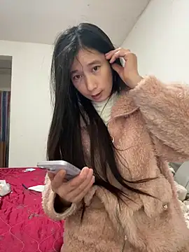 crhong666 online show from 11-23-25, 12:21