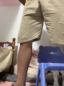 Snapshot of hotboy2x chatting on 09-10-25, 07:30 hotboy2x online show from 09-10-25, 07:30