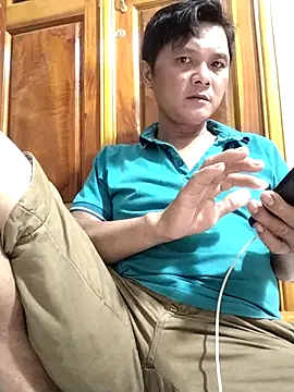 Snapshot of hotboy2x chatting on 09-14-25, 11:42 hotboy2x online show from 09-14-25, 11:42