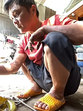 Snapshot of hotboy2x chatting on 09-16-25, 01:50 hotboy2x online show from 09-16-25, 01:50