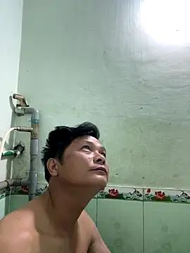 Snapshot of hotboy2x chatting on 09-17-25, 10:22 hotboy2x online show from 09-17-25, 10:22