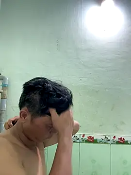 Snapshot of hotboy2x chatting on 10-21-25, 09:15 hotboy2x online show from 10-21-25, 09:15