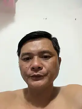 Snapshot of hotboy2x chatting on 10-26-25, 04:51 hotboy2x online show from 10-26-25, 04:51