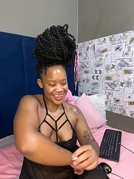 Snapshot of Dirtydaisyxx25 chatting on 10-11-25, 08:29 Dirtydaisyxx25 online show from 10-11-25, 08:29