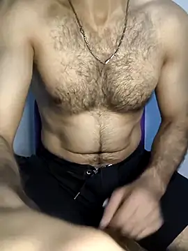 Snapshot of yazin199 chatting on 09-13-25, 09:03 yazin199 online show from 09-13-25, 09:03