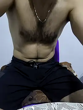 Snapshot of yazin199 chatting on 09-14-25, 04:06 yazin199 online show from 09-14-25, 04:06