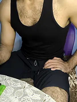 Snapshot of yazin199 chatting on 09-30-25, 10:48 yazin199 online show from 09-30-25, 10:48