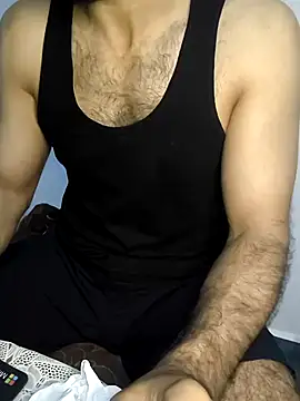 Snapshot of yazin199 chatting on 10-01-25, 11:00 yazin199 online show from 10-01-25, 11:00