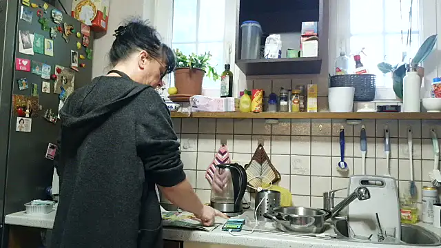 honey47 online show from 10-11-25, 02:26