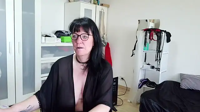 honey47 online show from 03-29-26, 01:22