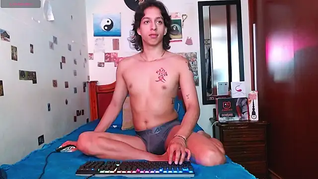 DannyPhantom555 online show from 10-16-25, 05:25