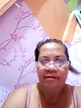 Snapshot of vickyhot1966 chatting on 09-27-25, 09:31 vickyhot1966 online show from 09-27-25, 09:31