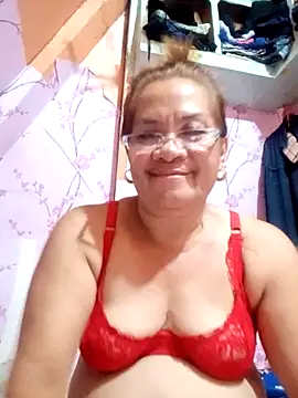 Snapshot of vickyhot1966 chatting on 10-06-25, 02:14 vickyhot1966 online show from 10-06-25, 02:14