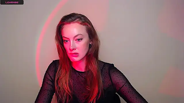 Snapshot of RoxySami_ chatting on 10-04-25, 12:14 RoxySami online show from 10-04-25, 12:14