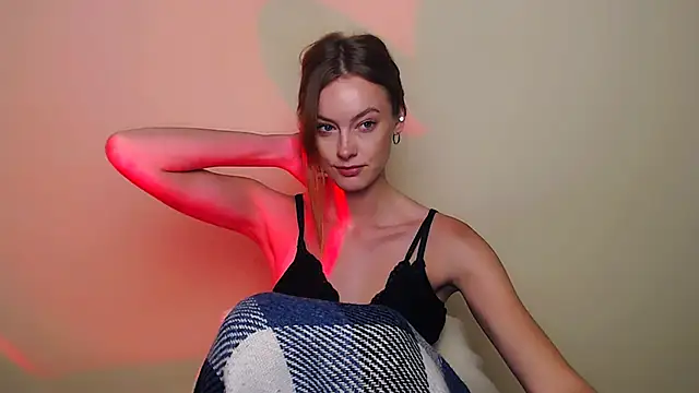 Snapshot of RoxySami_ chatting on 10-07-25, 02:47 RoxySami online show from 10-07-25, 02:47