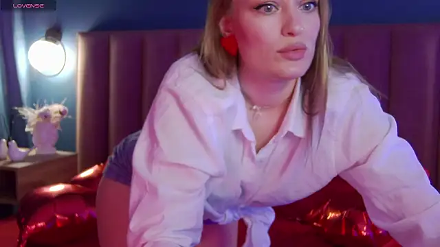 EvelynPoole online show from 02-13-26, 01:34