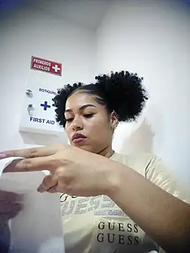 delaylacruz online show from 11-12-25, 12:55