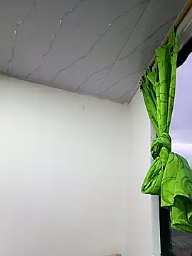 delaylacruz online show from 12-04-25, 10:57