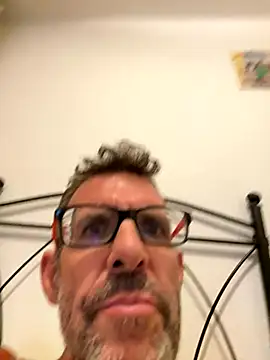 Snapshot of gigolobcn chatting on 10-03-25, 02:25 gigolobcn online show from 10-03-25, 02:25